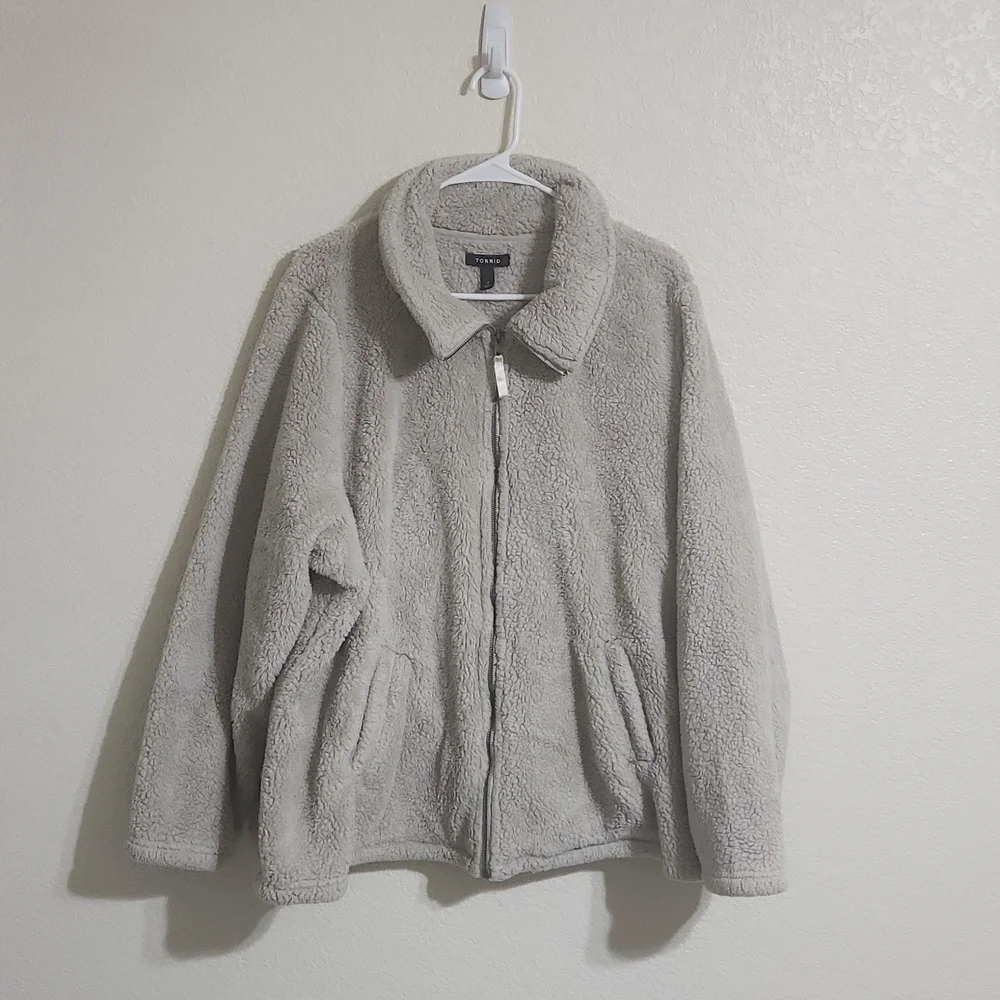 Torrid Sherpa Zip Up Jacket in Beige/Tan Size 4 (X) - Picture 4 of 11